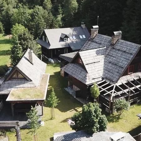 Folk Main Country house