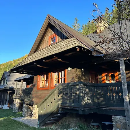 Folk Main Country house *